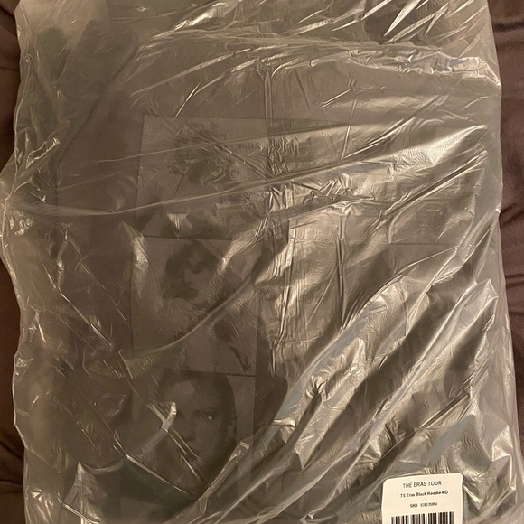 Taylor Swift Black Eras Tour Hoodie Sweatshirt - Picture 4 of 4